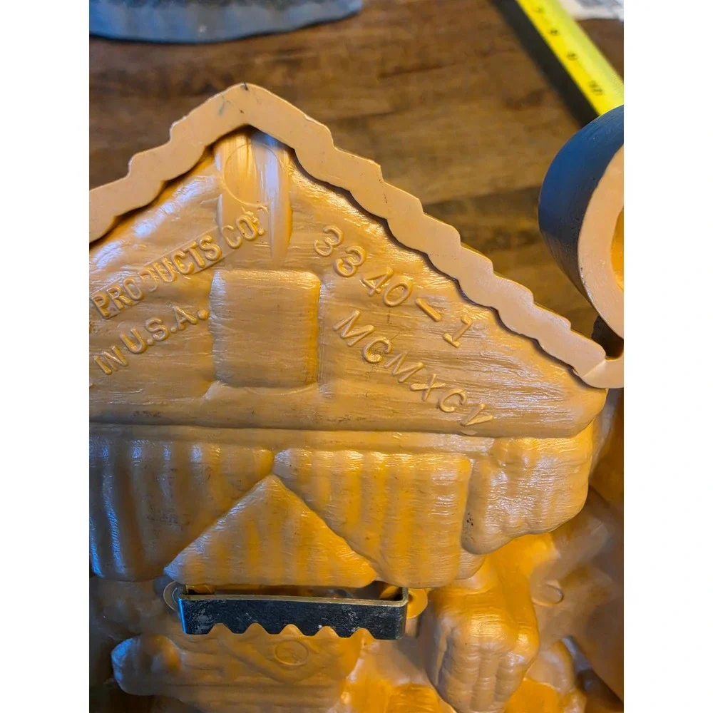 Vintage Burwood Products Amish Country Wall Hanging Set 2pc Barn Carriage USA